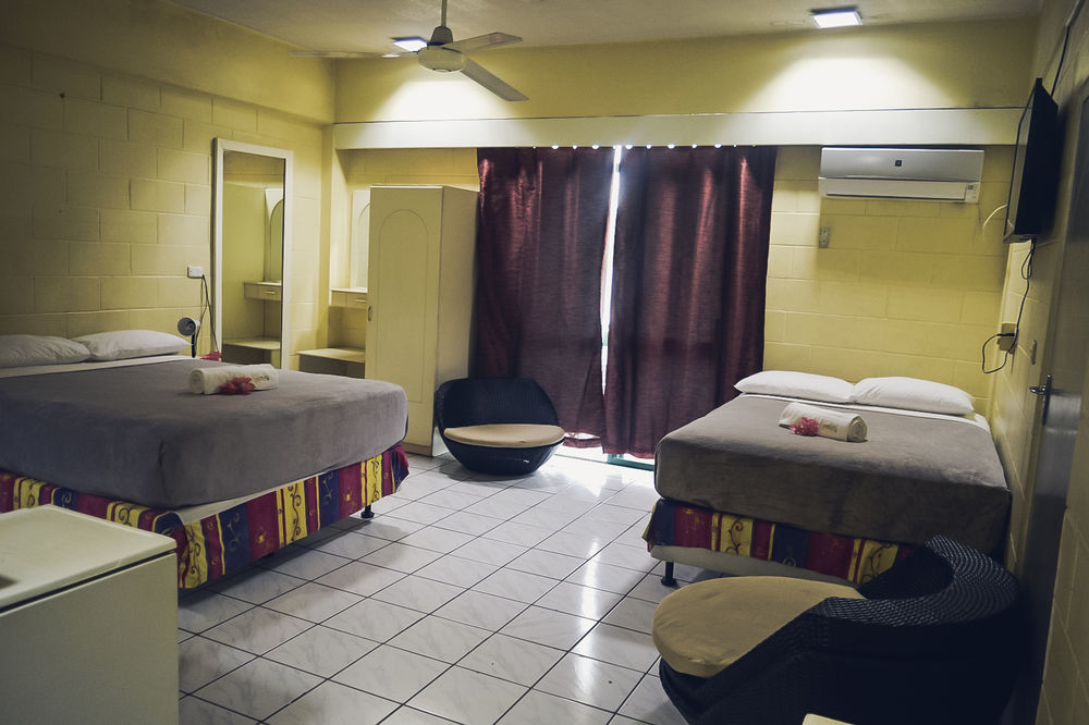 Grand Melanesian Hotel Нади Екстериор снимка