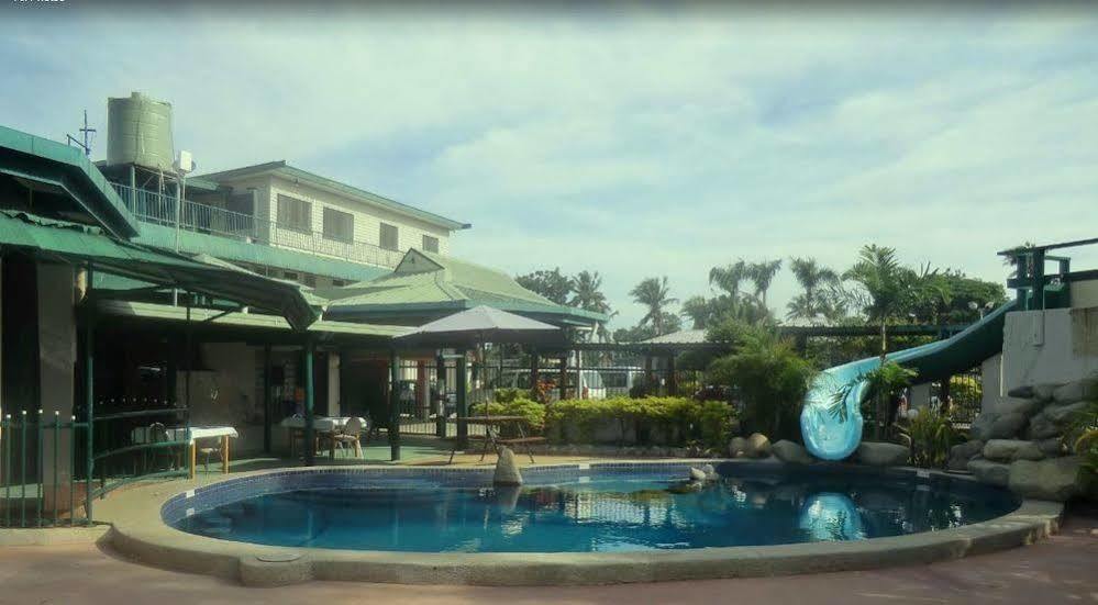 Grand Melanesian Hotel Нади Екстериор снимка